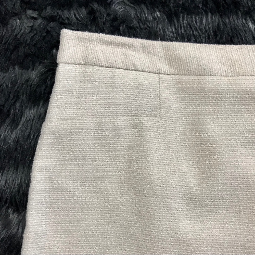 The Limited• NWT Women’s Mini Skirt - Picture 2 of 4
